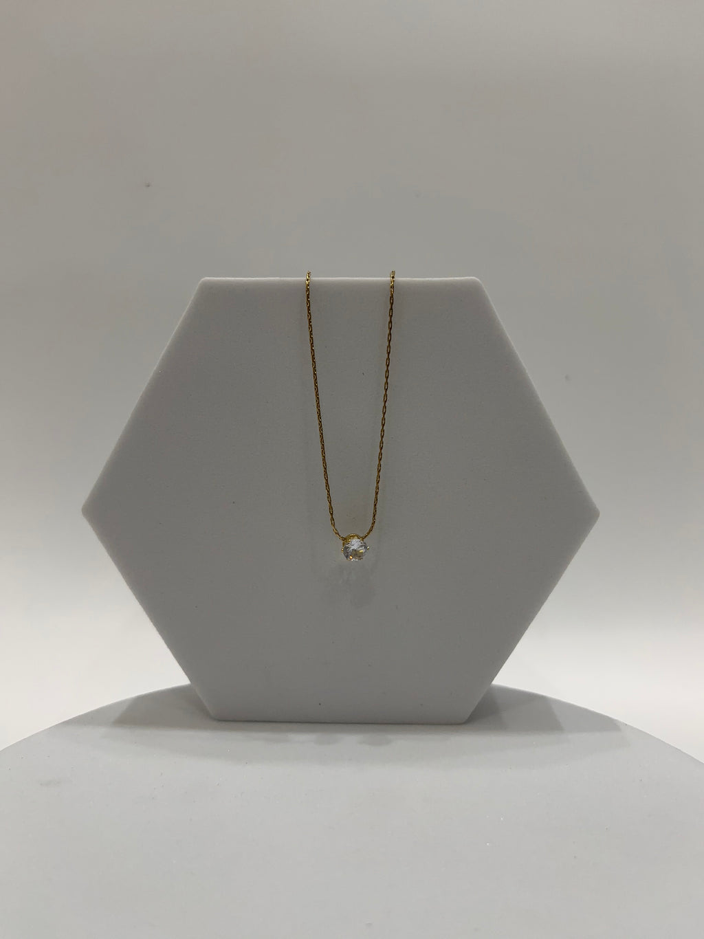 Ari necklace