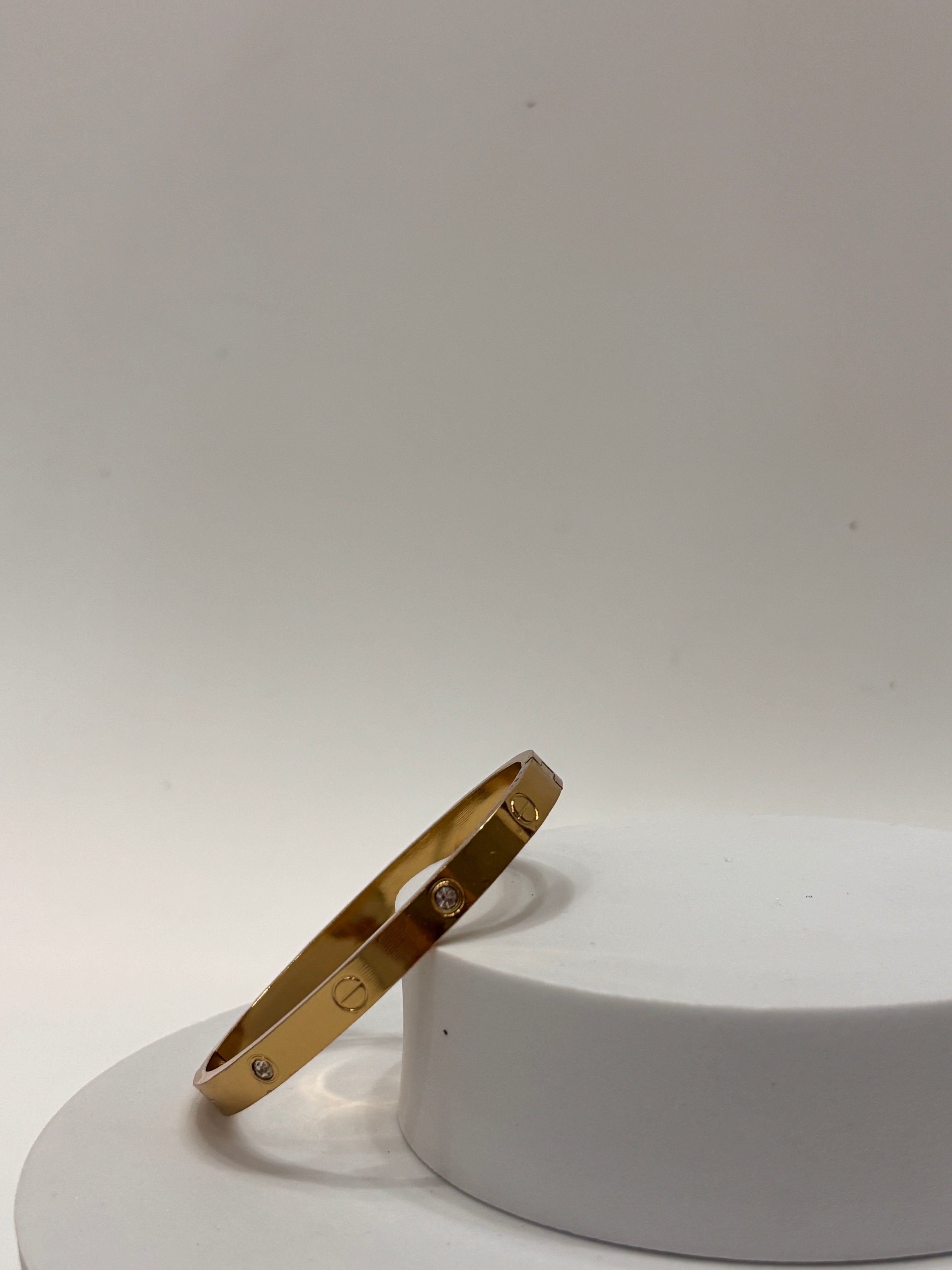 Bloom cuff