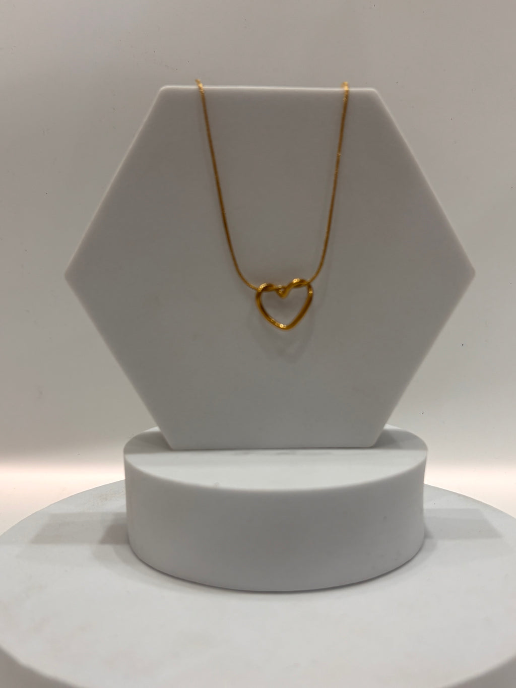 Joey pendant
