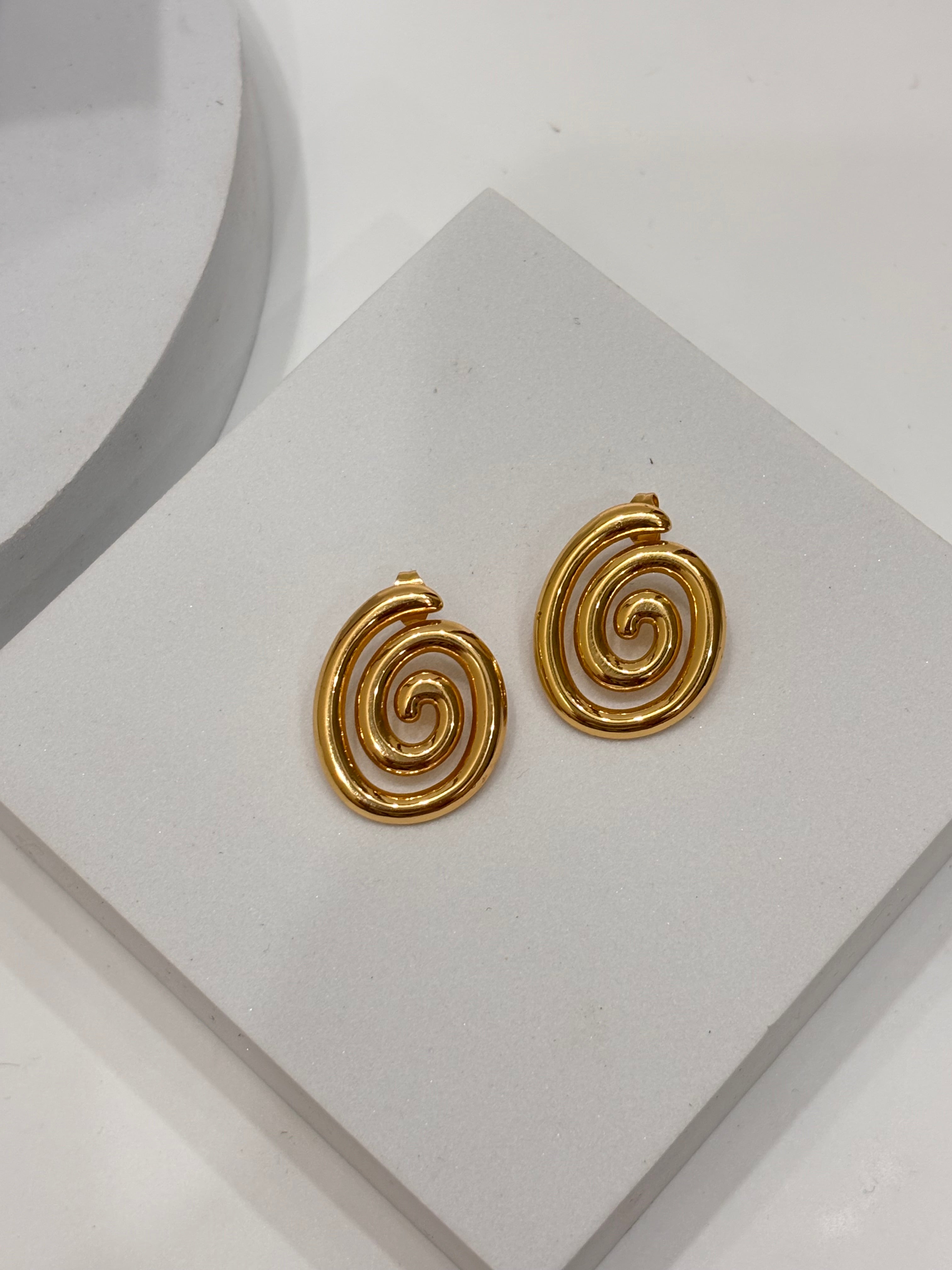 Domino earring