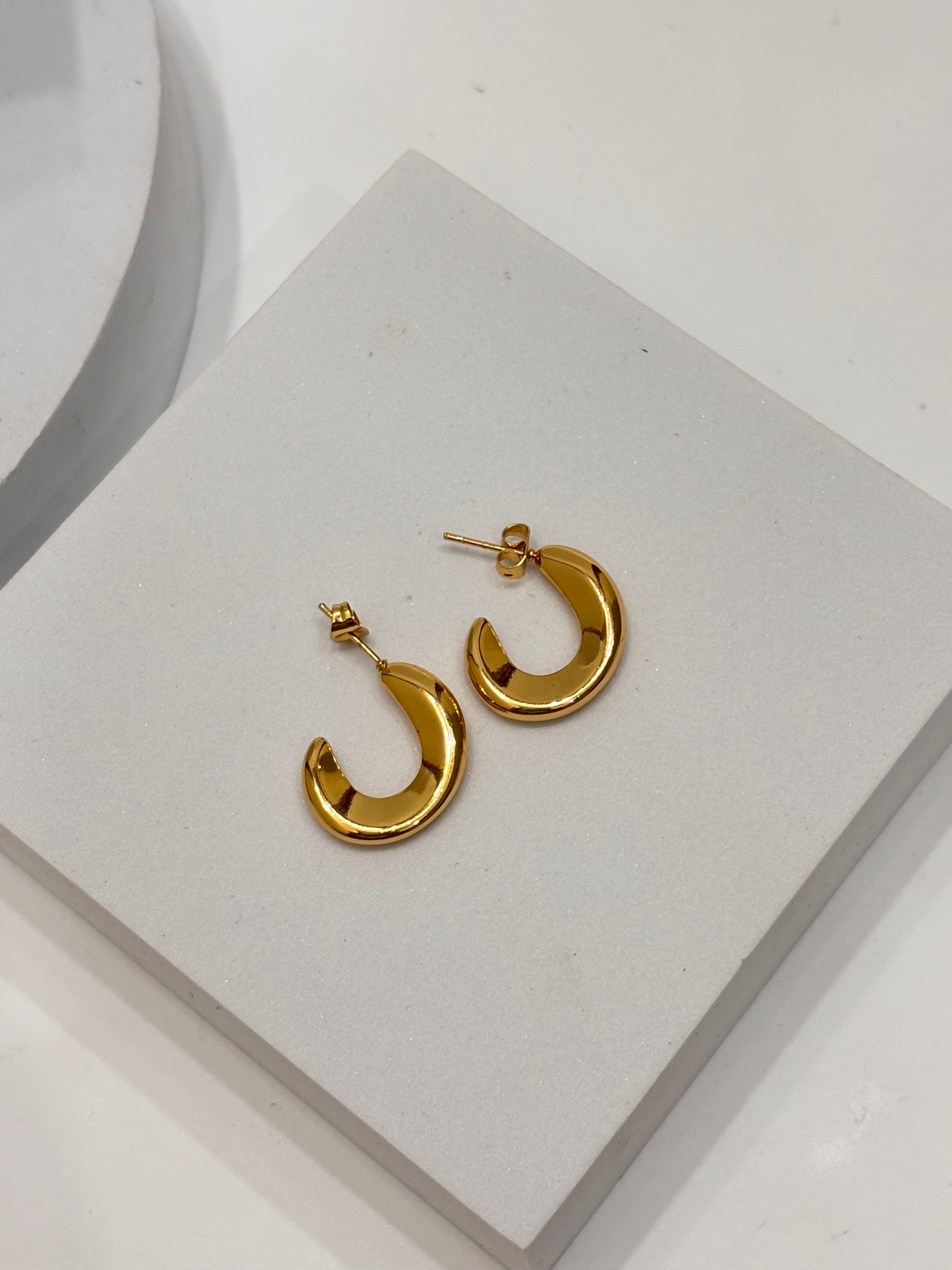 Eleanor earrings