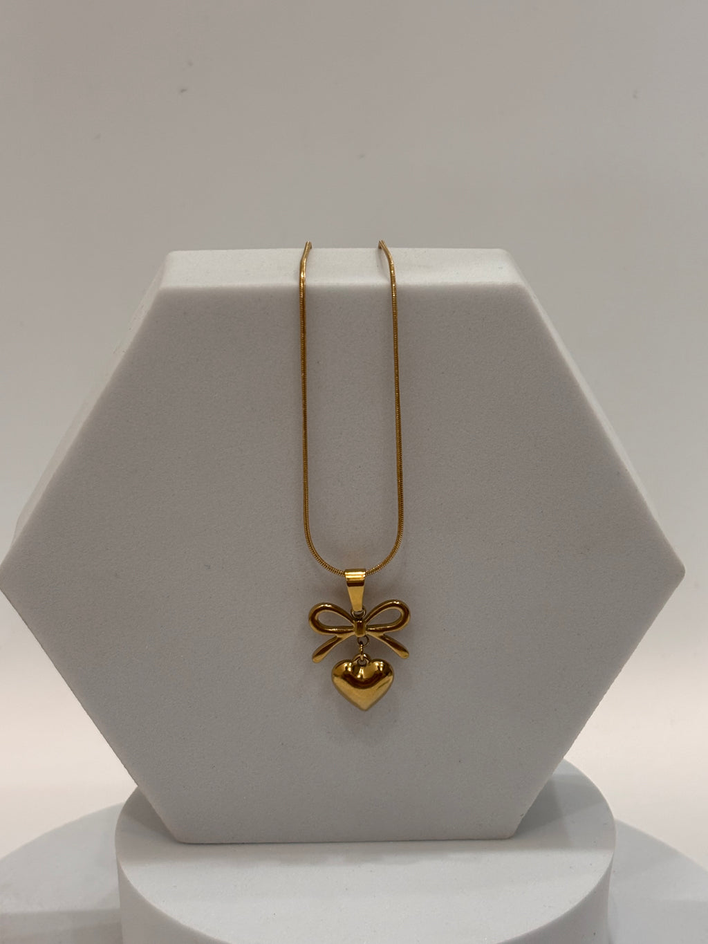 Dora necklace