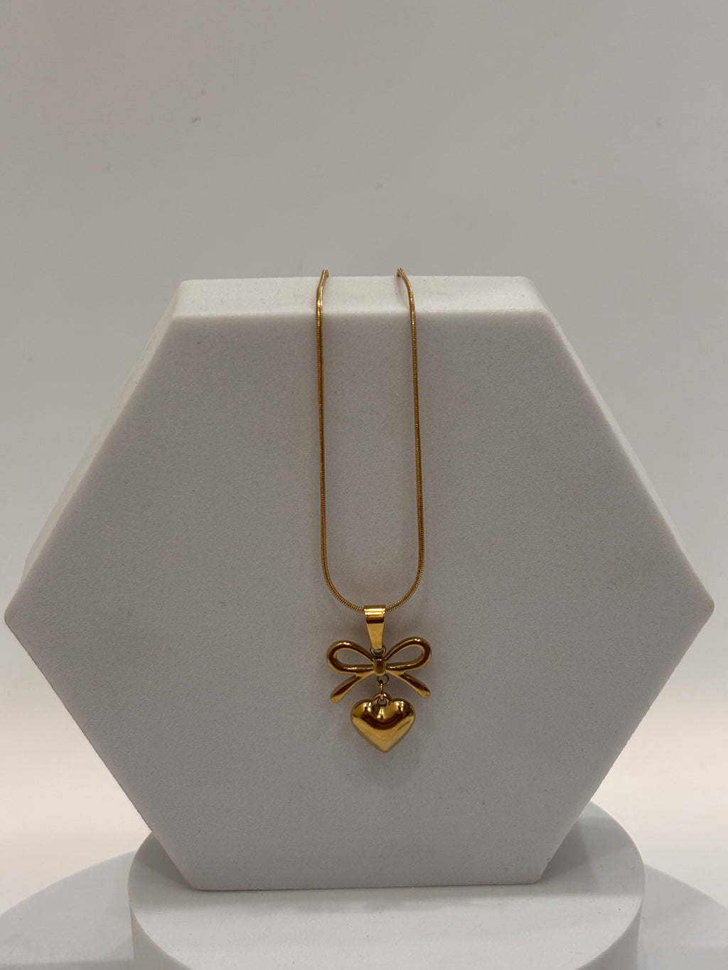 Dora necklace