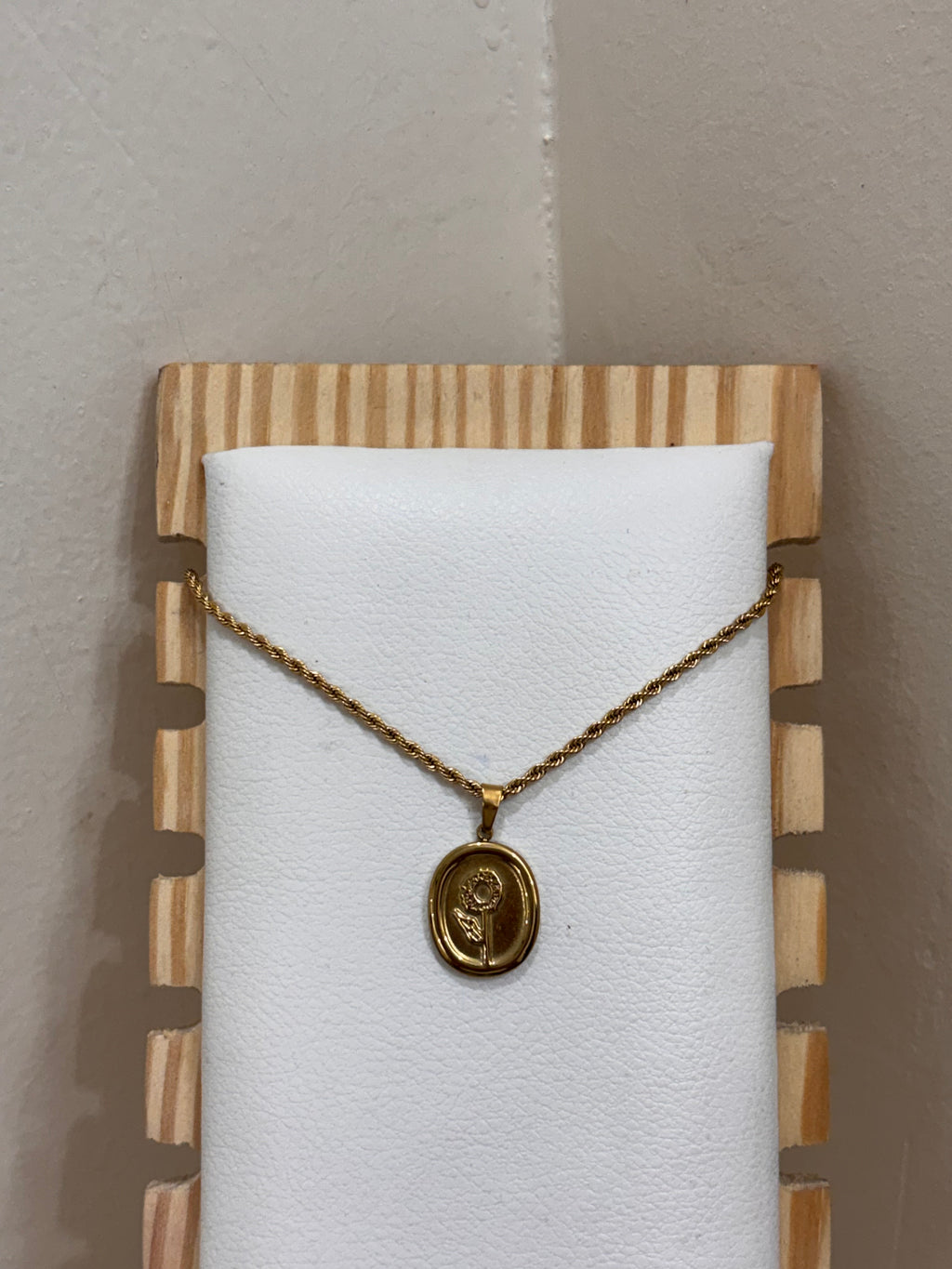 Ariel necklace