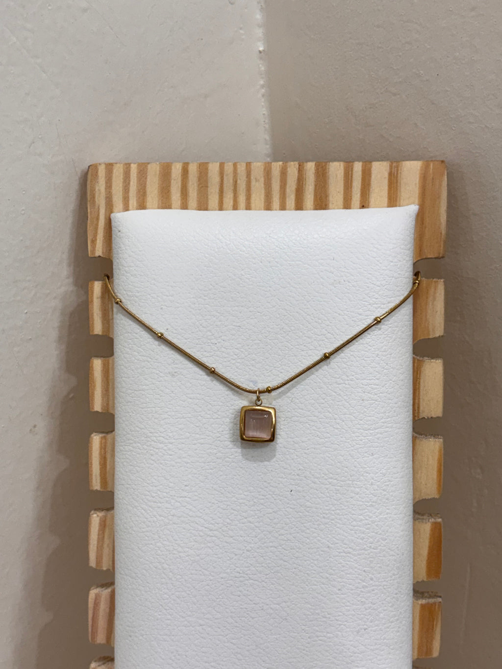 Alice necklace