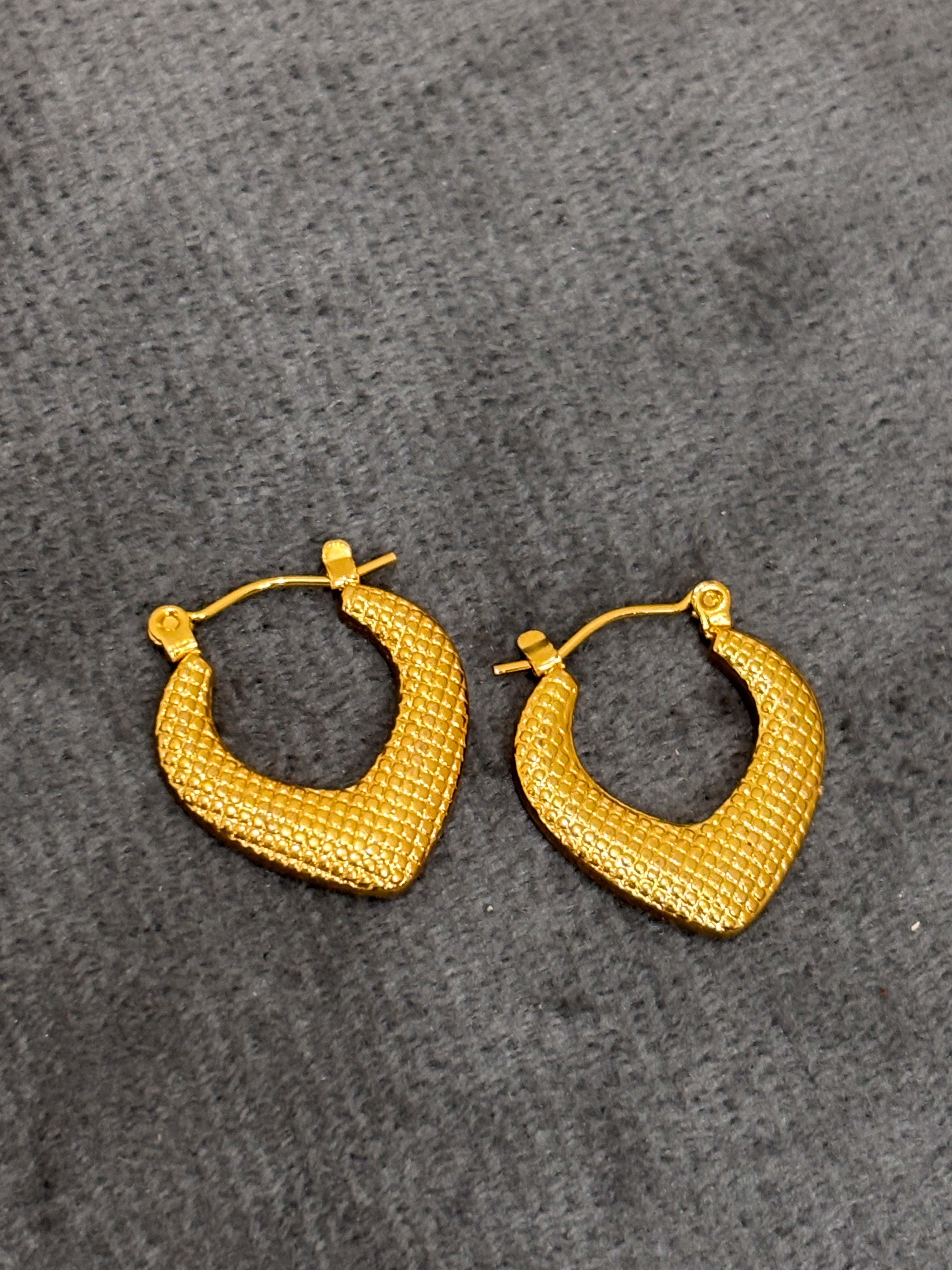Timmy earrings