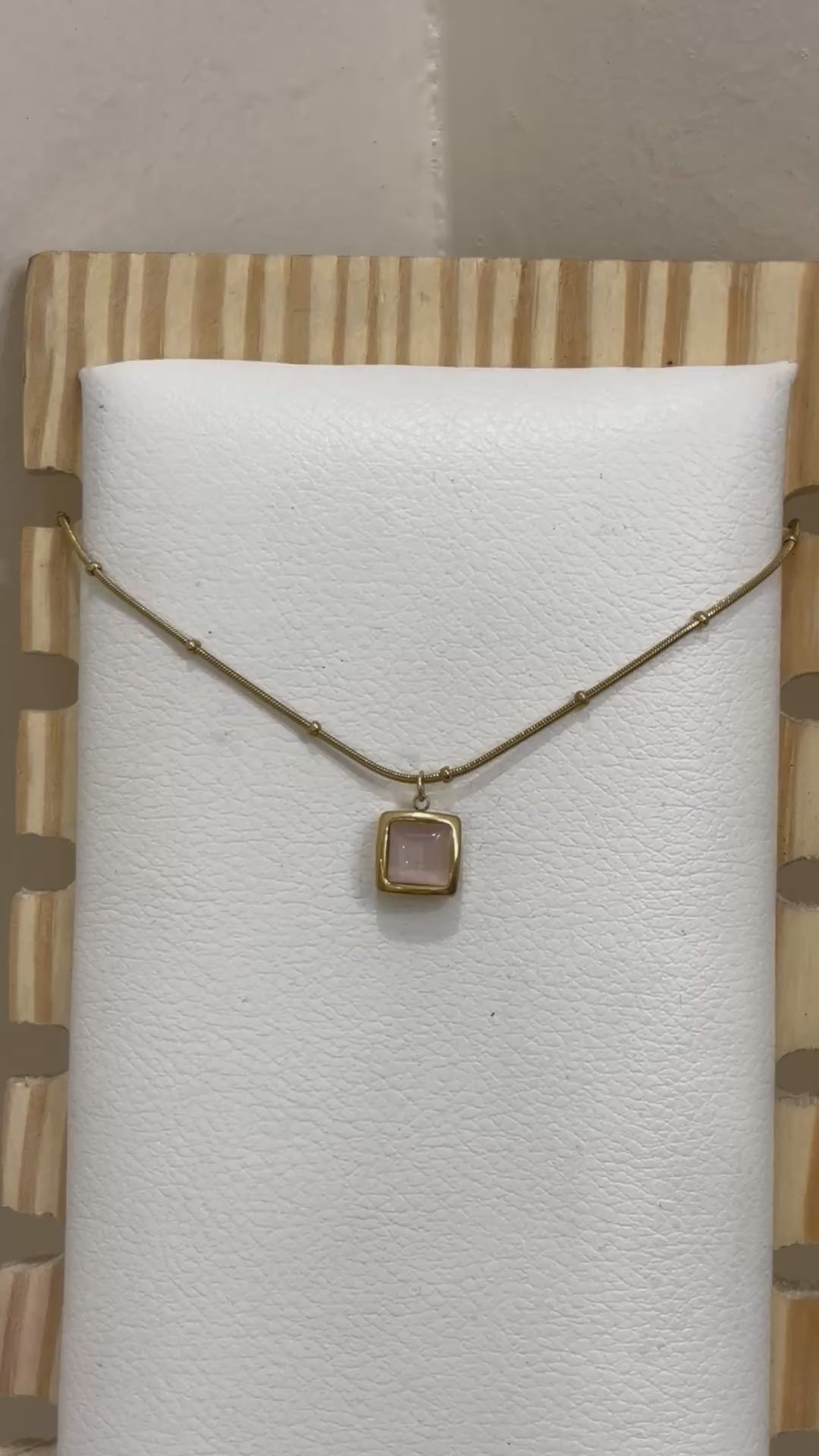 Alice necklace