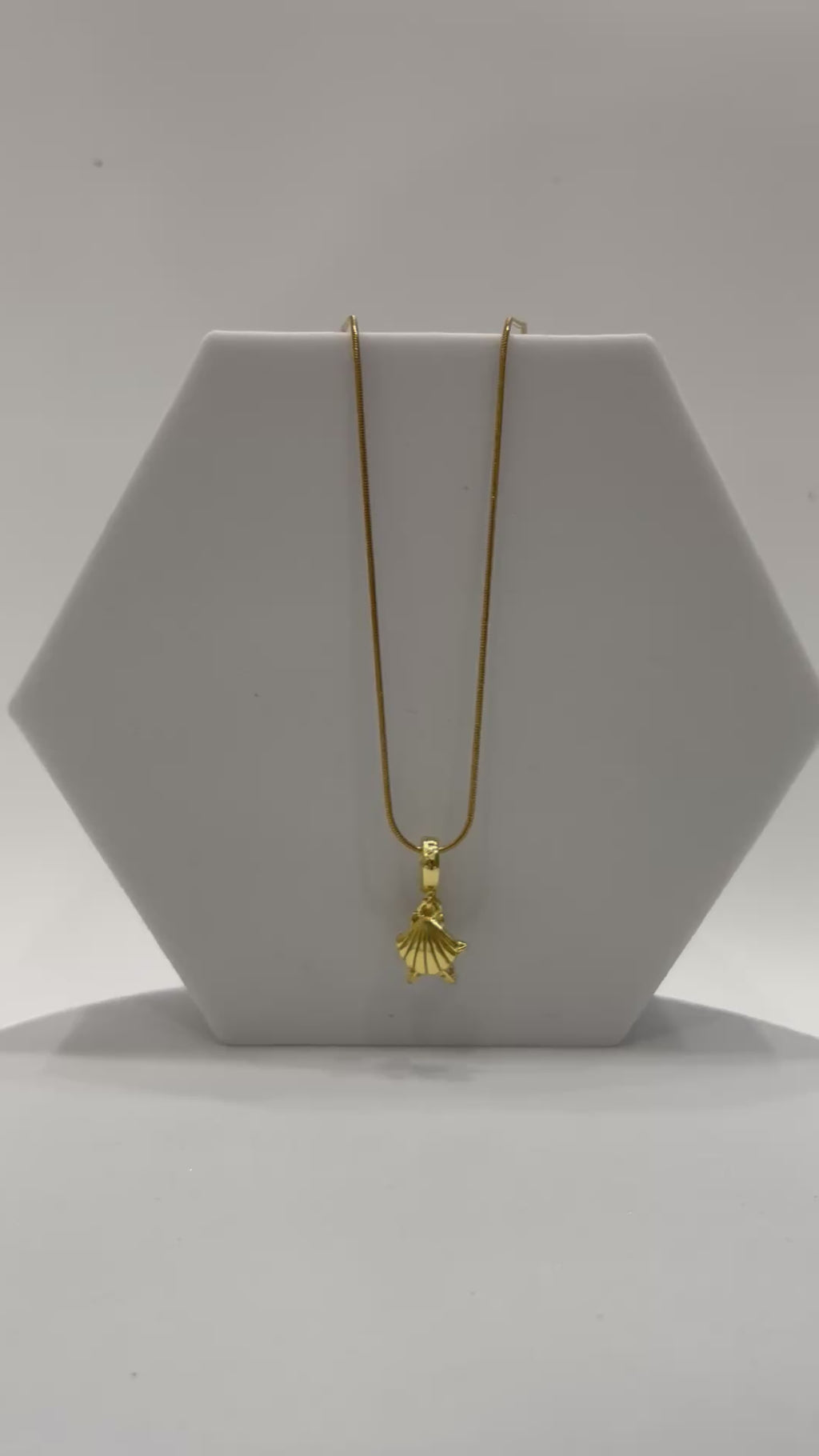 Cha cha necklace