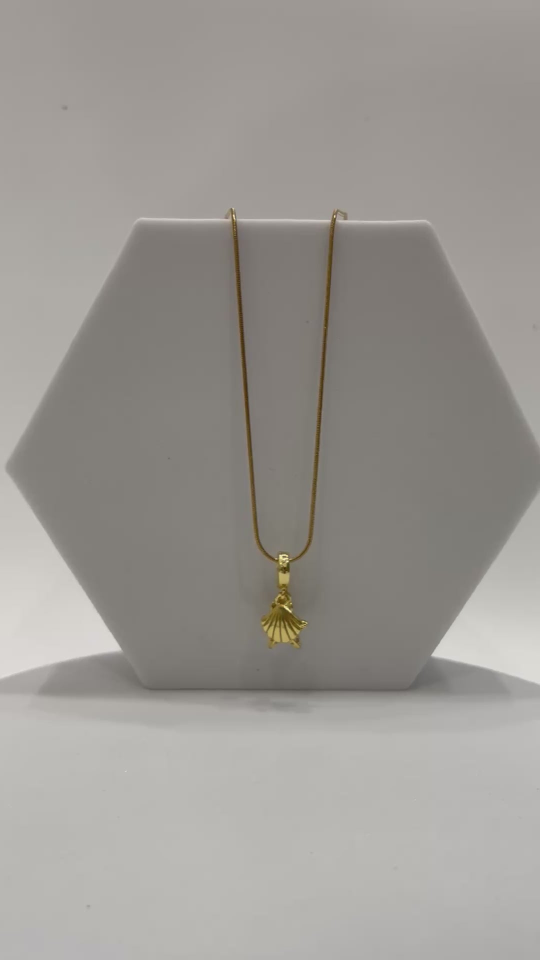 Cha cha necklace